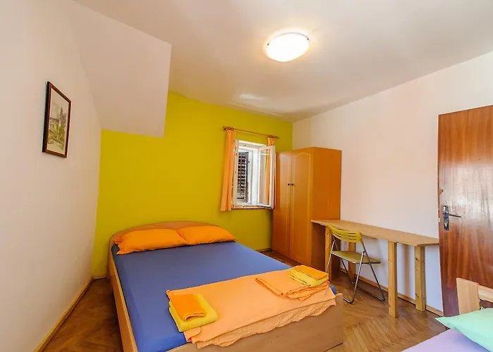 Panorama Hostel *